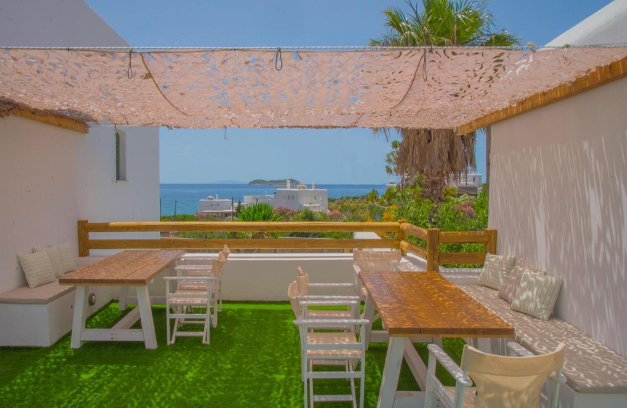 Ostria Hotel & Apartments Gavrio Exterior photo