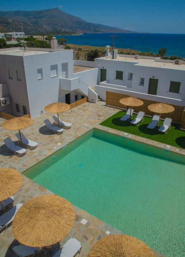 Ostria Hotel & Apartments Gavrio Exterior photo