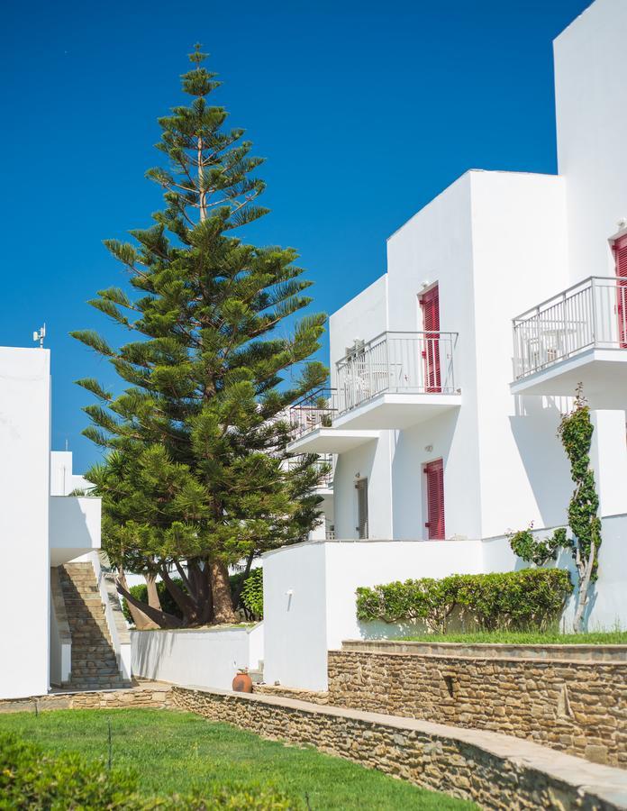 Ostria Hotel & Apartments Gavrio Exterior photo