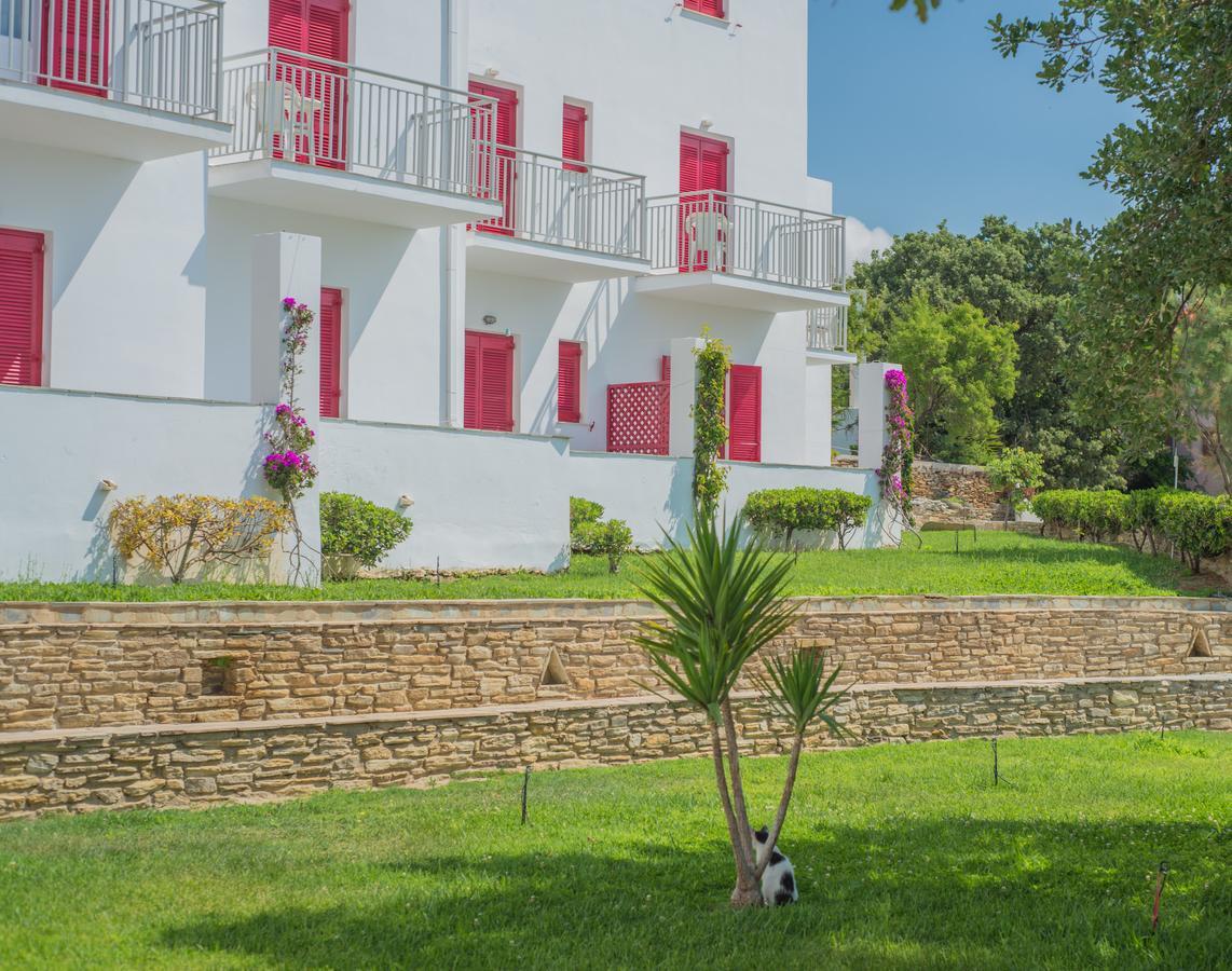 Ostria Hotel & Apartments Gavrio Exterior photo