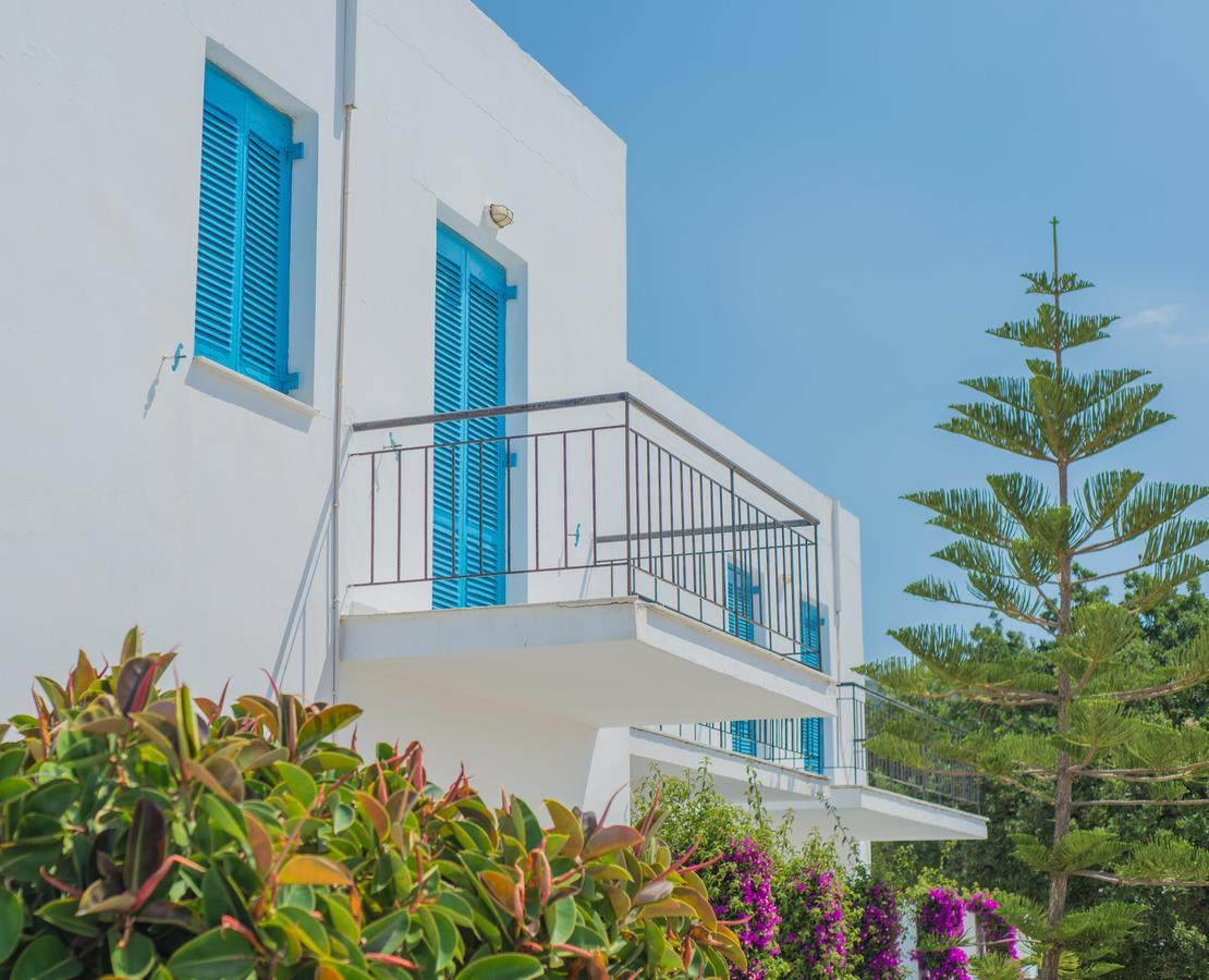Ostria Hotel & Apartments Gavrio Exterior photo