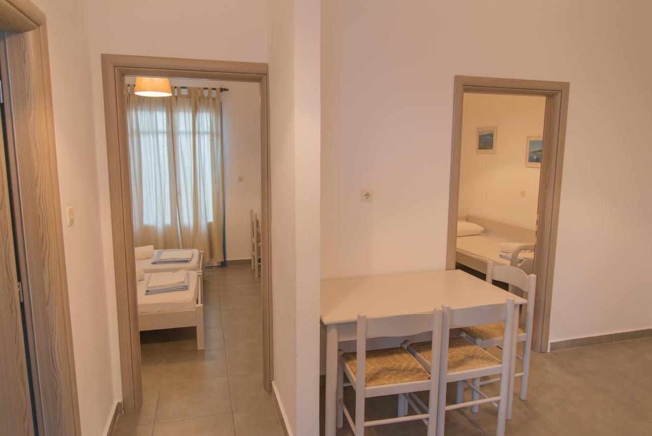 Ostria Hotel & Apartments Gavrio Exterior photo