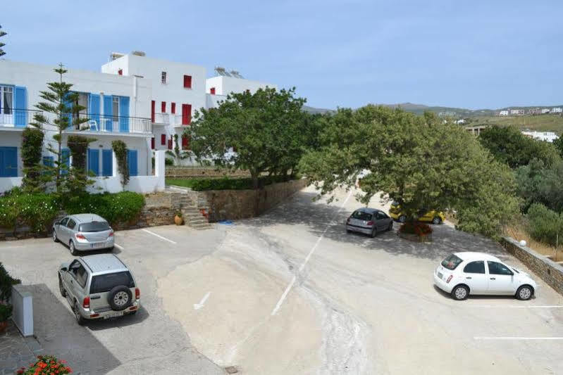 Ostria Hotel & Apartments Gavrio Exterior photo