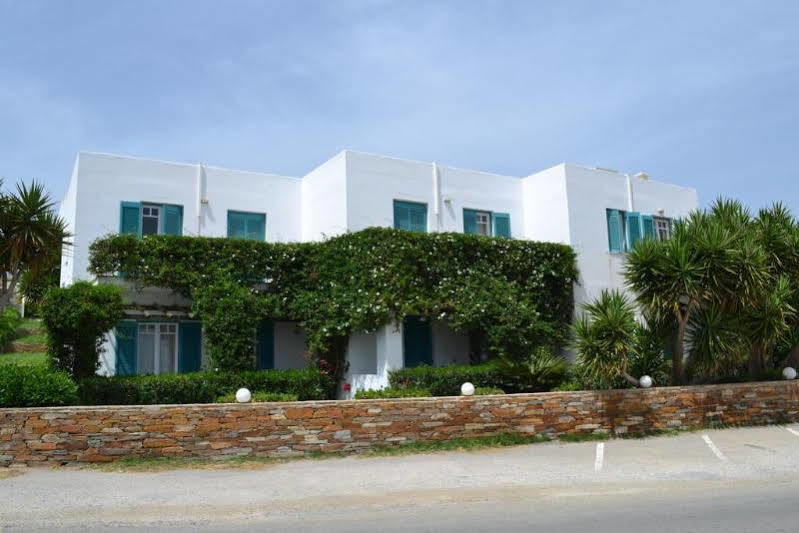 Ostria Hotel & Apartments Gavrio Exterior photo