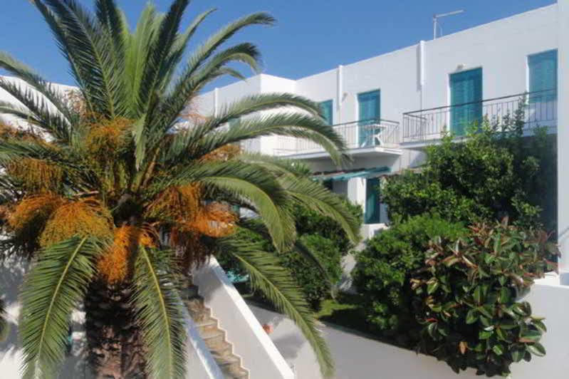 Ostria Hotel & Apartments Gavrio Exterior photo